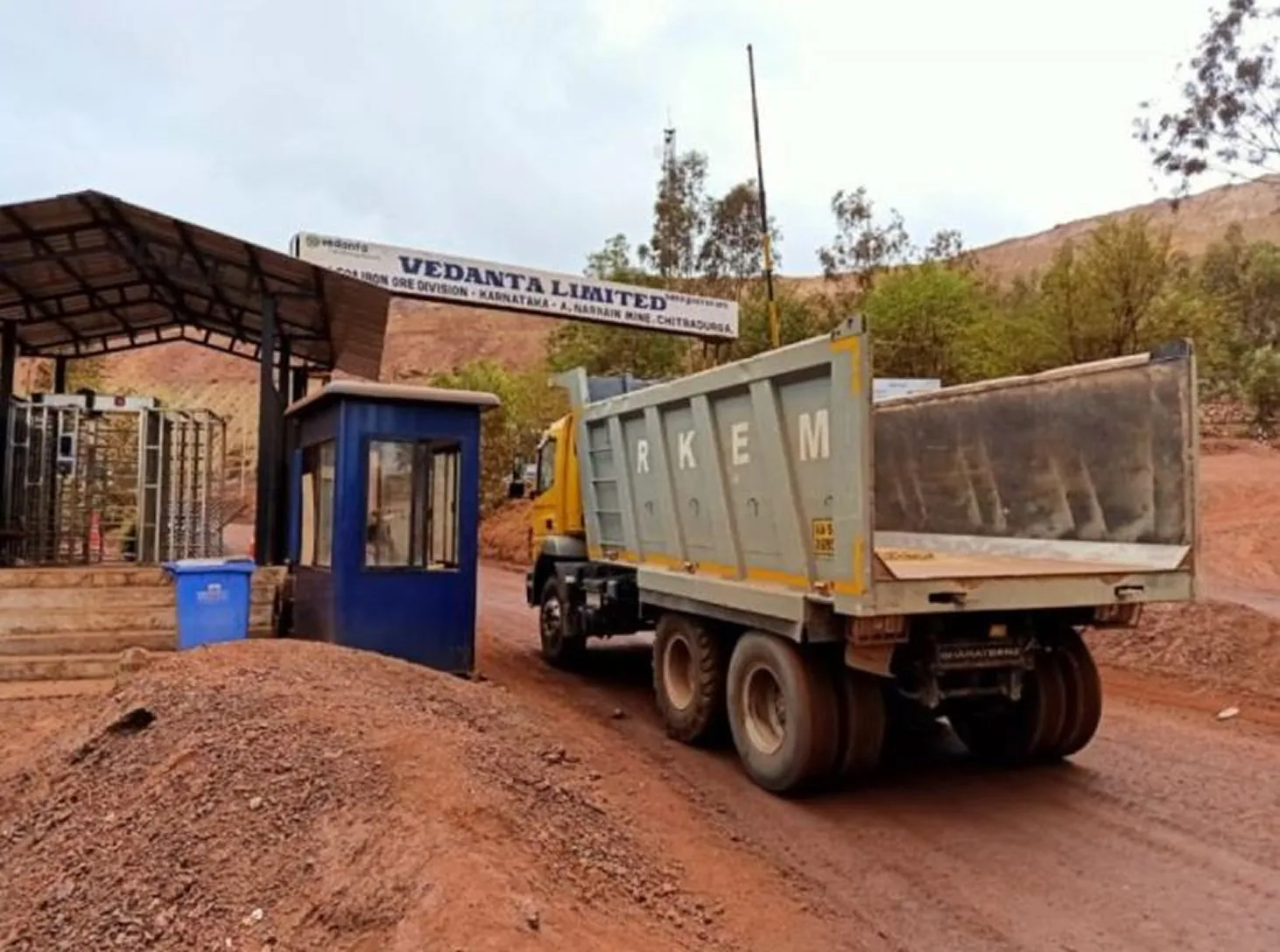 Uplift of Managanese Ore at Chitradurga with Vedanta Ltd - Image 2