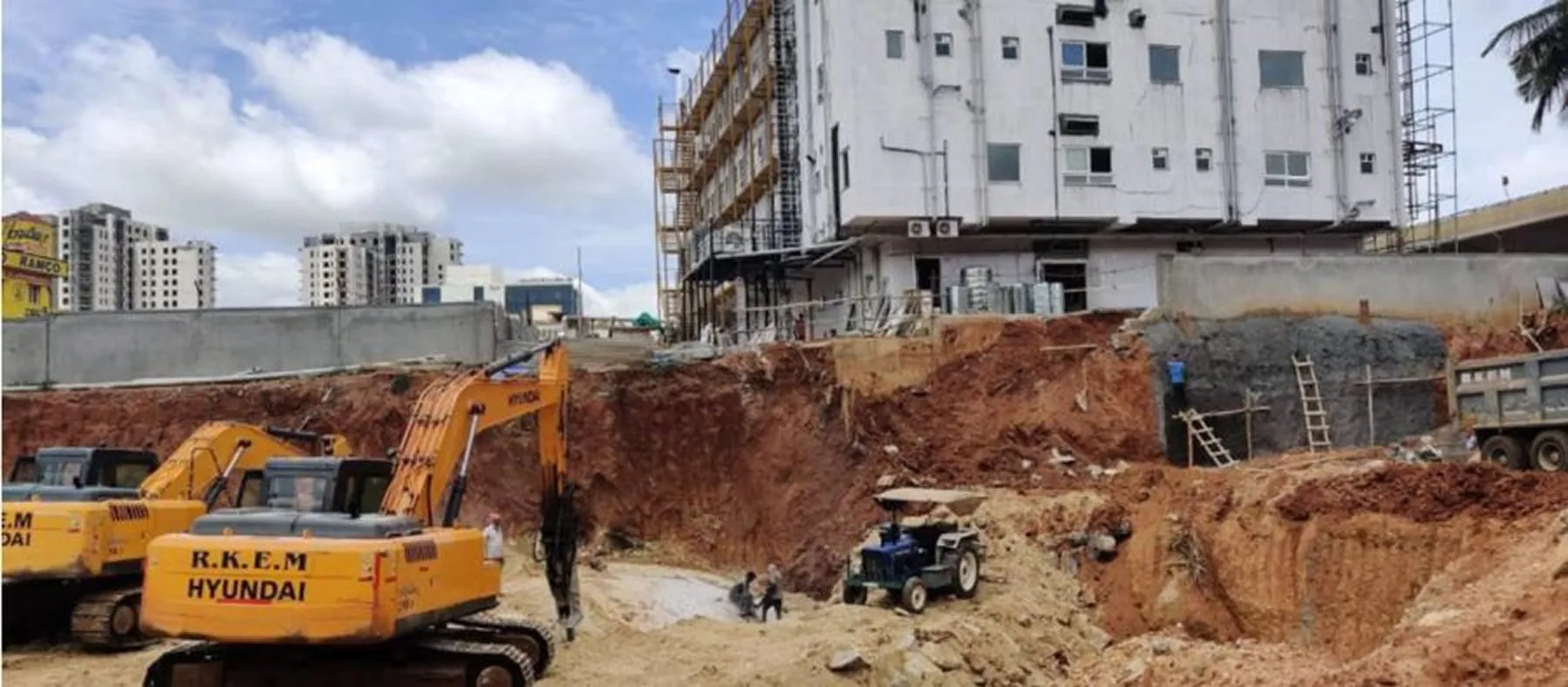 Surya Developers Mass Excavation and Stone Cutting at Bytrayanapura - Image 3